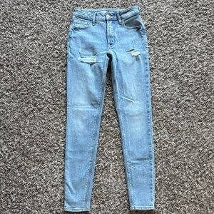 Distressed Skinny Jeans